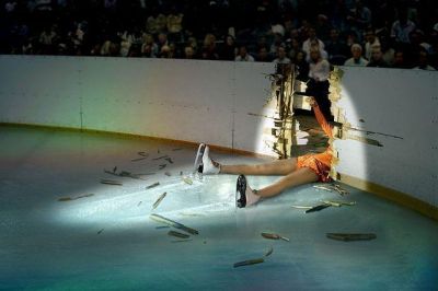 And the Hockey players vs Ice Capades skaters game is briefly paused
Gonna be a penalty for that
